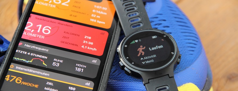 Imagem de um conjunto de equipamentos Wearable inteligentes, personalizados para as necessidades individuais do usuário, usando inteligência artificial para ajustar automaticamente os treinos.