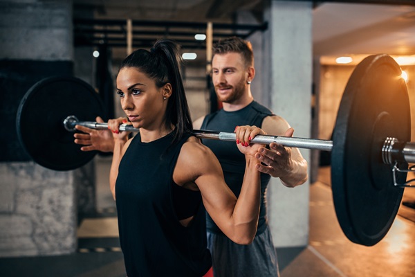 Exercícios de musculação são essenciais para o desenvolvimento muscular